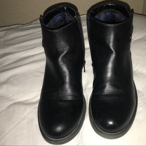SOLDBaretraps Ankle Boots